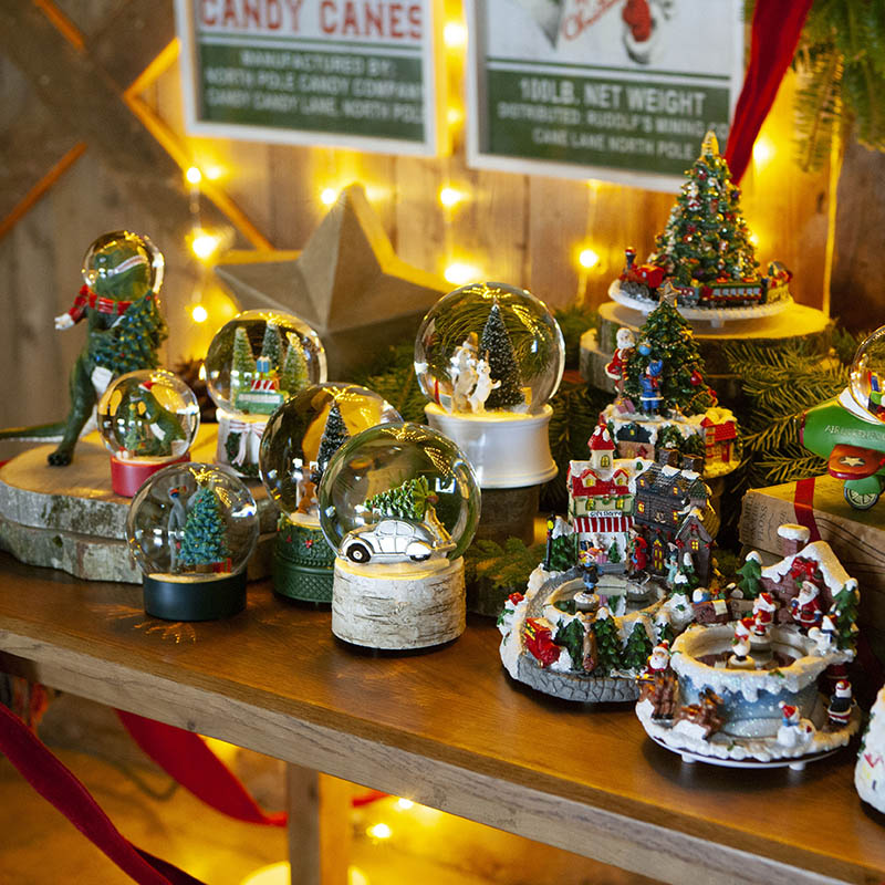 グローブ ダイナソー ホールド オン ツリー