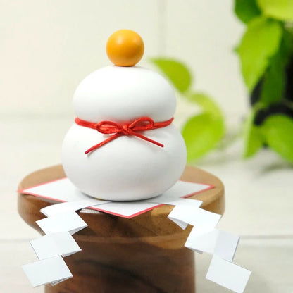 鏡餅のオブジェとしても使える 半磁器のLEDライト 雪だるま(S)