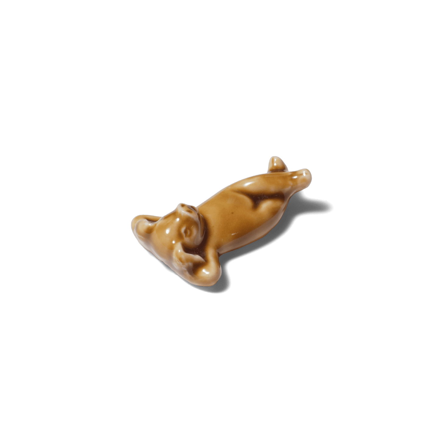 ブーちゃん　ごろ寝　箸置き　あおむけ キャラメル