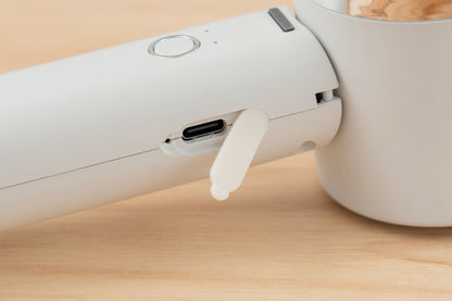 ペルチェ冷却機能ハンディファン　カラビナ付　リリーホワイト
