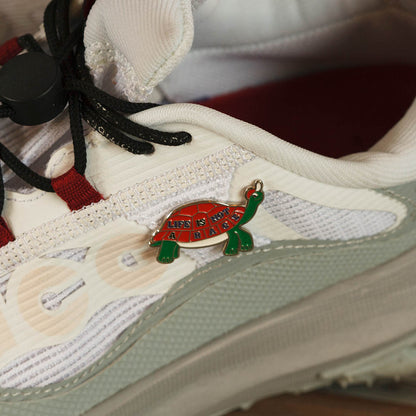 ピンズ LIFE IS NOT A RACE TORTOISE