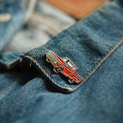 ピンズ RED PICKUP TRUCK